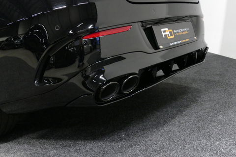 Mercedes-Benz CLA 220 AMG Line / CLA45 AMG Diffuser / Panamericana Grille / Panoramadak / Sfeerverlichting / Stoelverwarming / LED High Performance / 19'' LMV / Augmented Reality Video / Navigatie / Widescreen / Lane Assist