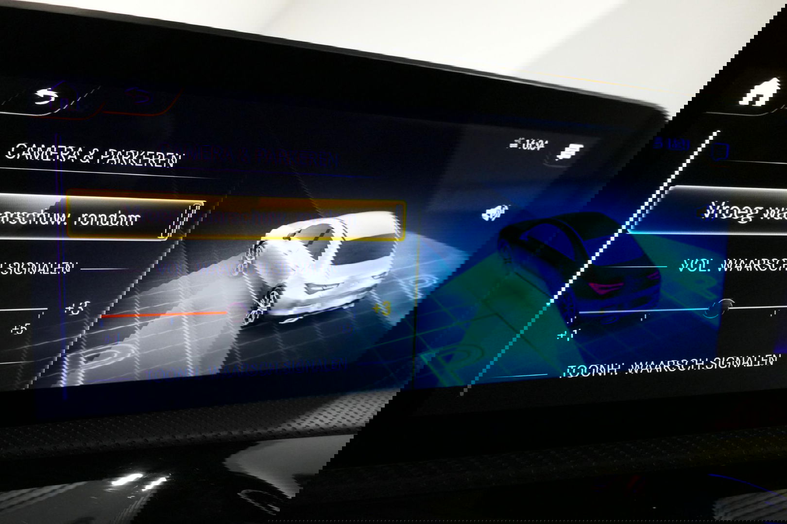 Mercedes-Benz CLA 220 AMG Line / CLA45 AMG Diffuser / Panamericana Grille / Panoramadak / Sfeerverlichting / Stoelverwarming / LED High Performance / 19'' LMV / Augmented Reality Video / Navigatie / Widescreen / Lane Assist