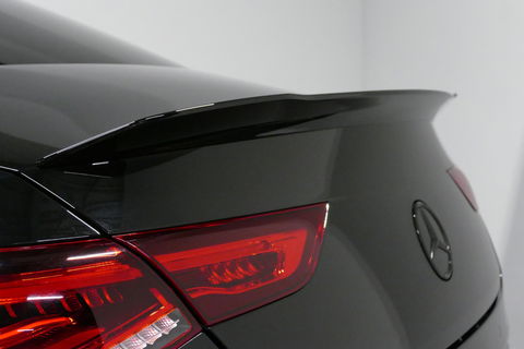 Mercedes-Benz CLA 220 AMG Line / CLA45 AMG Diffuser / Panamericana Grille / Panoramadak / Sfeerverlichting / Stoelverwarming / LED High Performance / 19'' LMV / Augmented Reality Video / Navigatie / Widescreen / Lane Assist