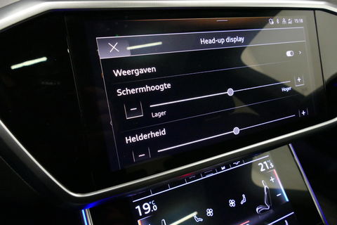 Audi A6 Avant 55 TFSI e quattro Competition / S6 Diffuser / Maxton Design Bodykit V.2 / Panoramadak / HD Matrix LED / Elektr. verstelbare voorstoelen + memory / HUD / Elektr. wegklapbare trekhaak / Apple Carplay - Android Auto / Stoelverwarming / Adaptive Cruise 