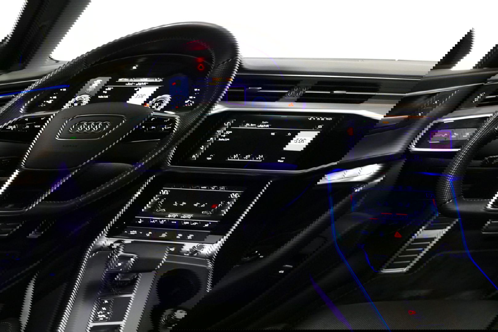 Audi A6 Avant 55 TFSI e quattro Competition / S6 Diffuser / Maxton Design Bodykit V.2 / Panoramadak / HD Matrix LED / Elektr. verstelbare voorstoelen + memory / HUD / Elektr. wegklapbare trekhaak / Apple Carplay - Android Auto / Stoelverwarming / Adaptive Cruise 