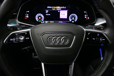 Audi A6 Avant 55 TFSI e quattro Competition / S6 Diffuser / Maxton Design Bodykit V.2 / Panoramadak / HD Matrix LED / Elektr. verstelbare voorstoelen + memory / HUD / Elektr. wegklapbare trekhaak / Apple Carplay - Android Auto / Stoelverwarming / Adaptive Cruise 