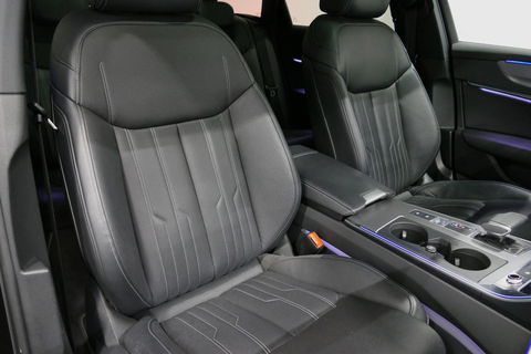 Audi A6 Avant 55 TFSI e quattro Competition / S6 Diffuser / Maxton Design Bodykit V.2 / Panoramadak / HD Matrix LED / Elektr. verstelbare voorstoelen + memory / HUD / Elektr. wegklapbare trekhaak / Apple Carplay - Android Auto / Stoelverwarming / Adaptive Cruise 