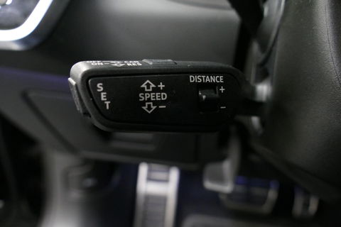 Audi A6 Avant 55 TFSI e quattro Competition / S6 Diffuser / Maxton Design Bodykit V.2 / Panoramadak / HD Matrix LED / Elektr. verstelbare voorstoelen + memory / HUD / Elektr. wegklapbare trekhaak / Apple Carplay - Android Auto / Stoelverwarming / Adaptive Cruise 