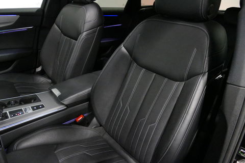 Audi A6 Avant 55 TFSI e quattro Competition / S6 Diffuser / Maxton Design Bodykit V.2 / Panoramadak / HD Matrix LED / Elektr. verstelbare voorstoelen + memory / HUD / Elektr. wegklapbare trekhaak / Apple Carplay - Android Auto / Stoelverwarming / Adaptive Cruise 