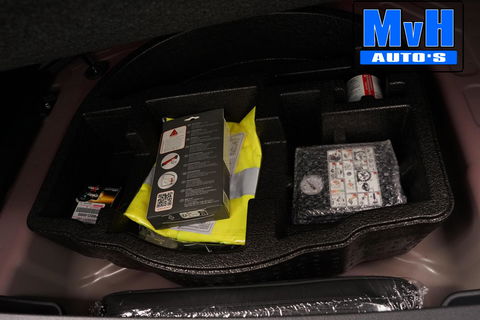 Toyota Yaris Cross 1.5 Hybrid 130 Executive|STUUR/STOELVERW.