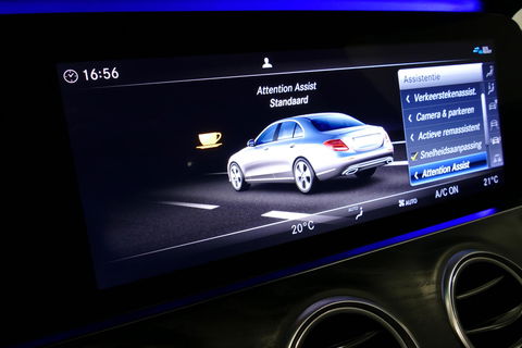 Mercedes-Benz E-Klasse 300 e AMG Line / E63s AMG Diffuser / Panamericana Grille / Panoramadak / Elektr. verstelbare voorstoelen + memory / Burmester Surround Sound / Ambienteverlichting / Apple Carplay - Android Auto / Maxton Design Frontlip / Rondomzichtcamera / Stoelverwarmin