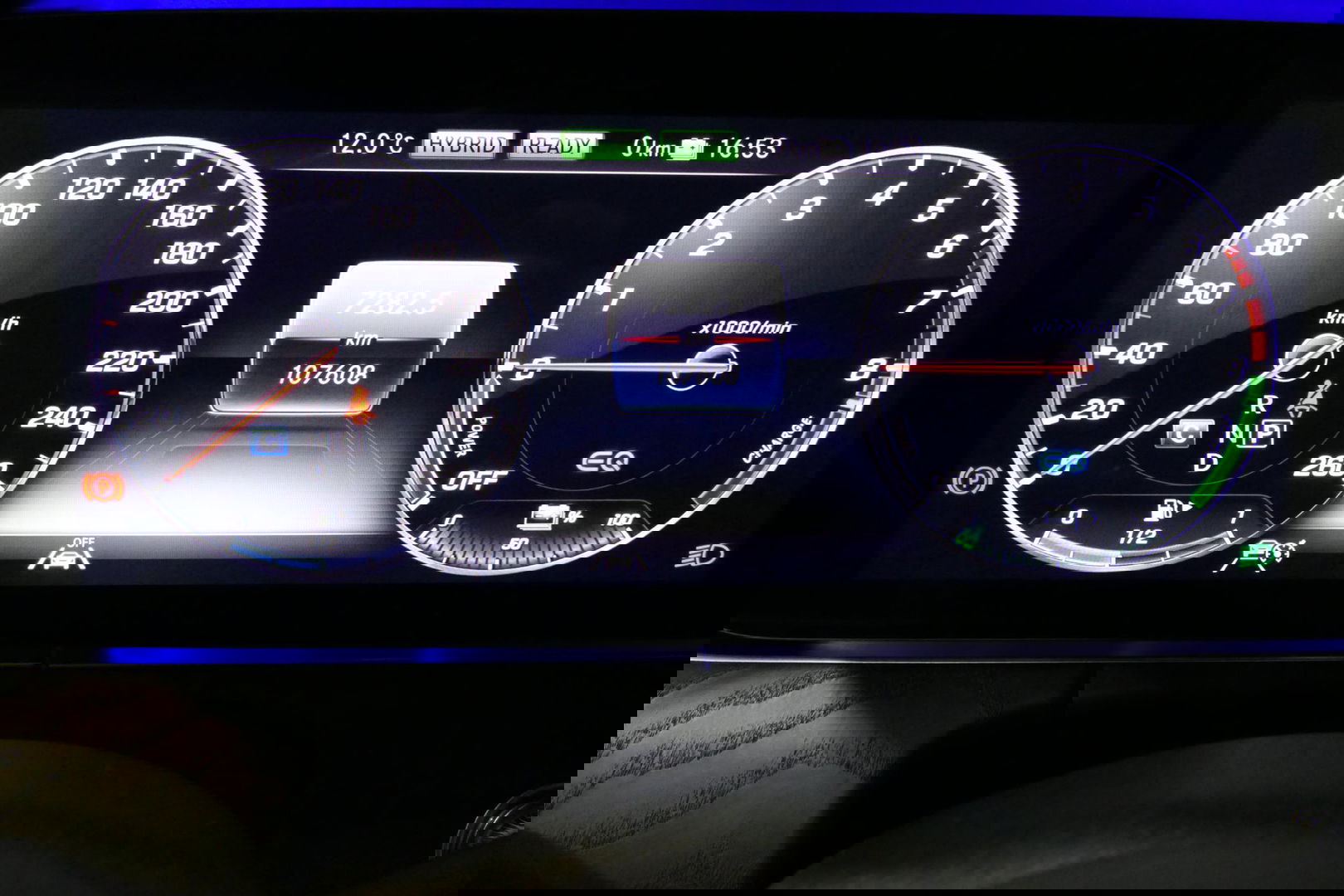 Mercedes-Benz E-Klasse 300 e AMG Line / E63s AMG Diffuser / Panamericana Grille / Panoramadak / Elektr. verstelbare voorstoelen + memory / Burmester Surround Sound / Ambienteverlichting / Apple Carplay - Android Auto / Maxton Design Frontlip / Rondomzichtcamera / Stoelverwarmin