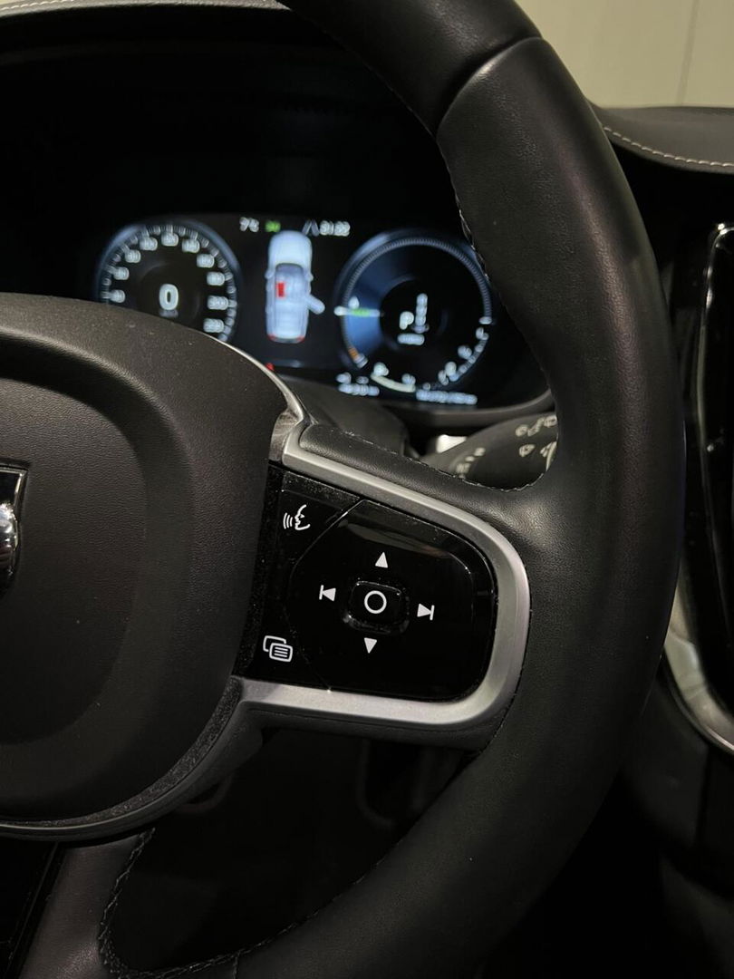 Volvo V60 2.0 T6 Recharge AWD R-Design Pano Harman/kardon