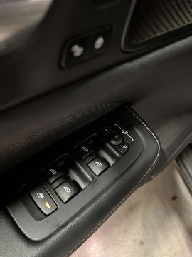 Volvo V60 2.0 T6 Recharge AWD R-Design Pano Harman/kardon