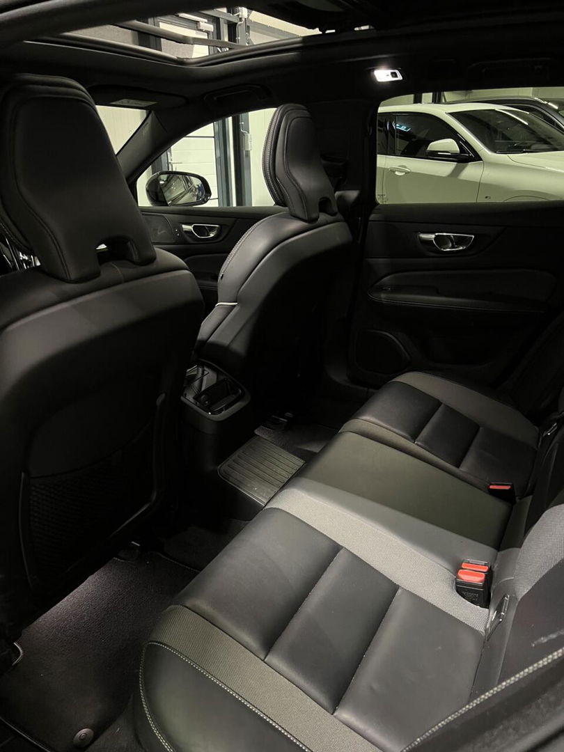 Volvo V60 2.0 T6 Recharge AWD R-Design Pano Harman/kardon