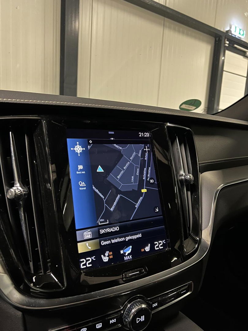 Volvo V60 2.0 T6 Recharge AWD R-Design Pano Harman/kardon