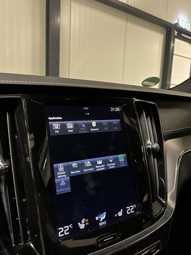 Volvo V60 2.0 T6 Recharge AWD R-Design Pano Harman/kardon