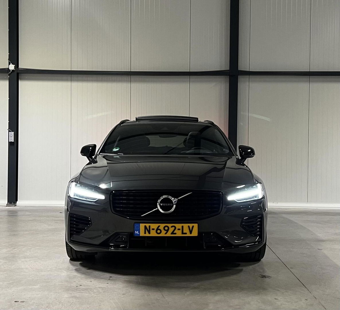 Volvo V60 2.0 T6 Recharge AWD R-Design Pano Harman/kardon