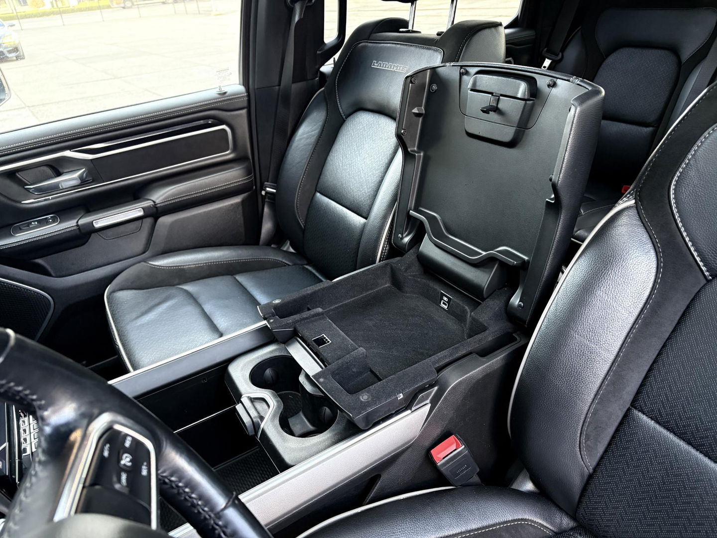 Dodge Ram Pick-Up 1500 5.7 V8 4x4 Crew Cab Laramie | MOOIE UITVOERING | LAGE KM