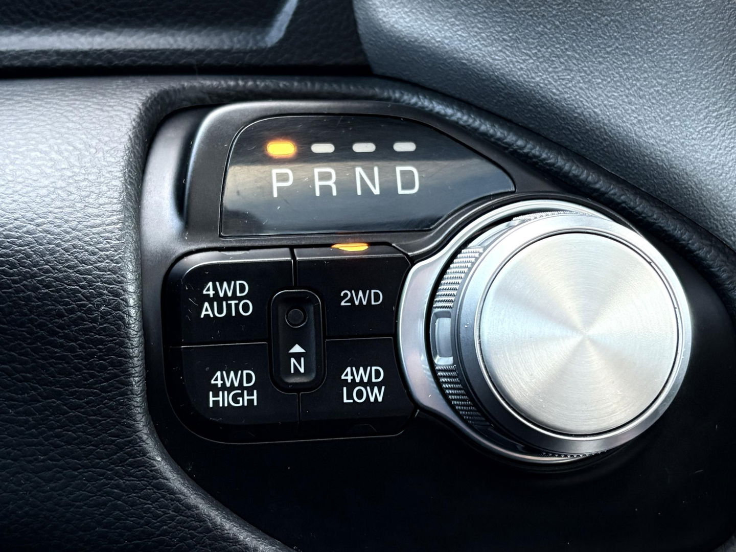 Dodge Ram Pick-Up 1500 5.7 V8 4x4 Crew Cab Laramie | MOOIE UITVOERING | LAGE KM