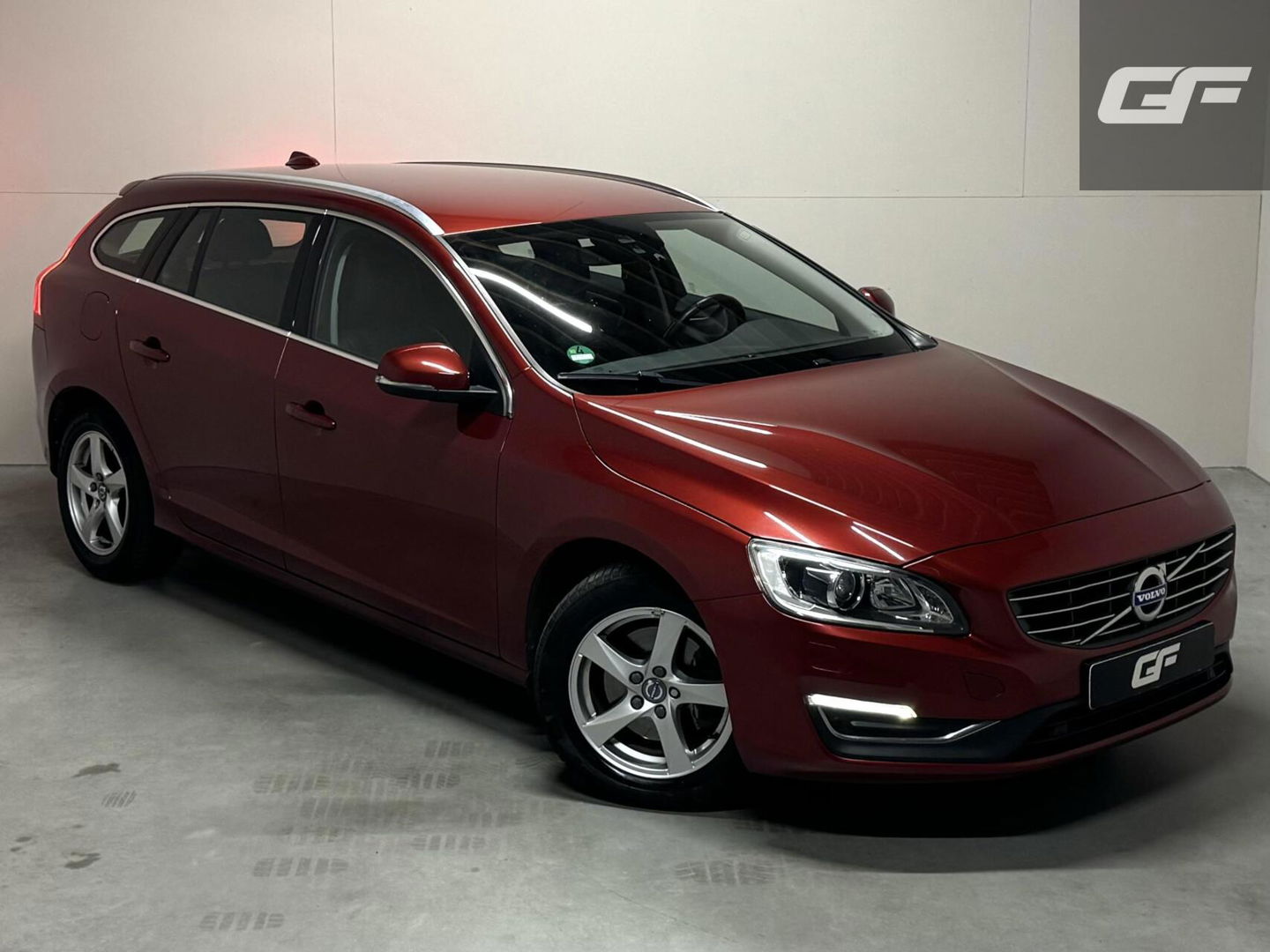 Volvo V60 2.0 T4 Summum Navi Leer Camera Memory Trekh.