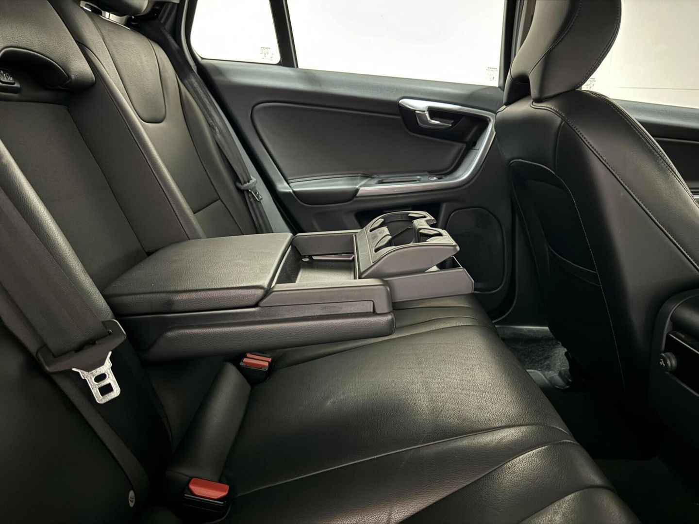 Volvo V60 2.0 T4 Summum Navi Leer Camera Memory Trekh.