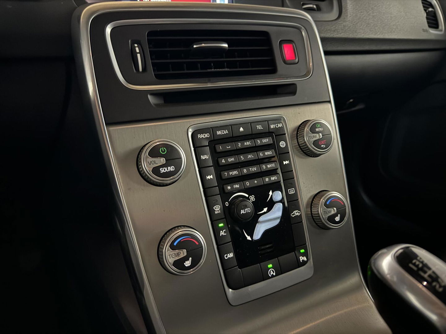 Volvo V60 2.0 T4 Summum Navi Leer Camera Memory Trekh.