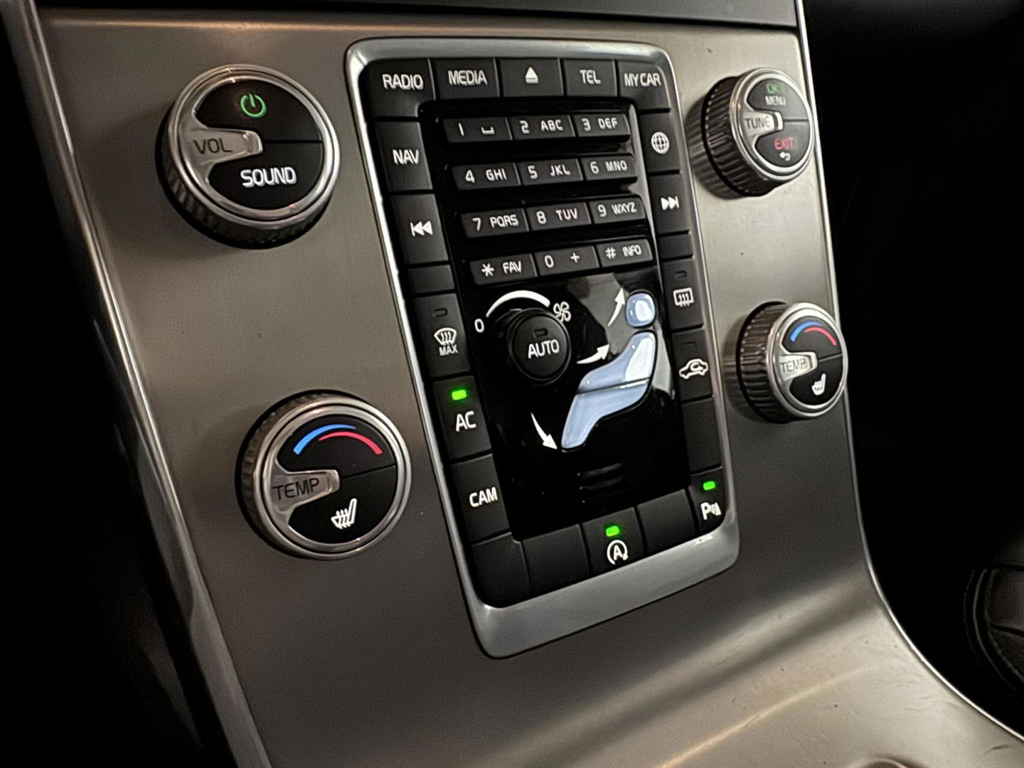 Volvo V60 2.0 T4 Summum Navi Leer Camera Memory Trekh.