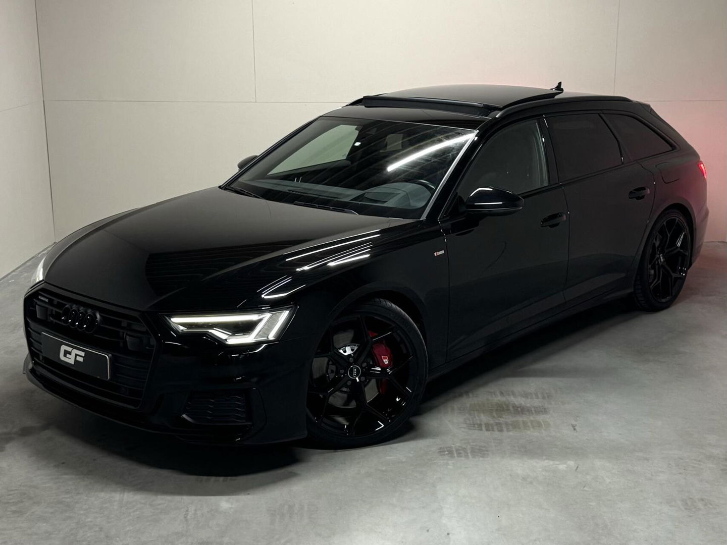 Audi A6 Avant 55 TFSI e Quattro Competition S-Line Black Edition