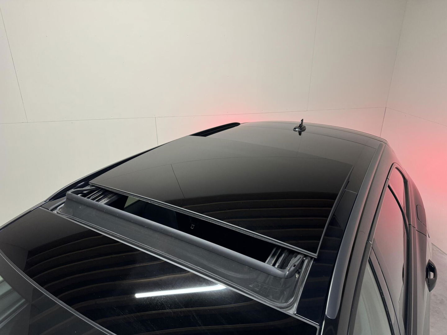 Audi A6 Avant 55 TFSI e Quattro Competition S-Line Black Edition