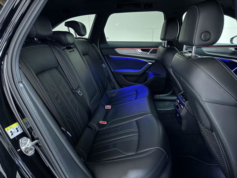 Audi A6 Avant 55 TFSI e Quattro Competition S-Line Black Edition