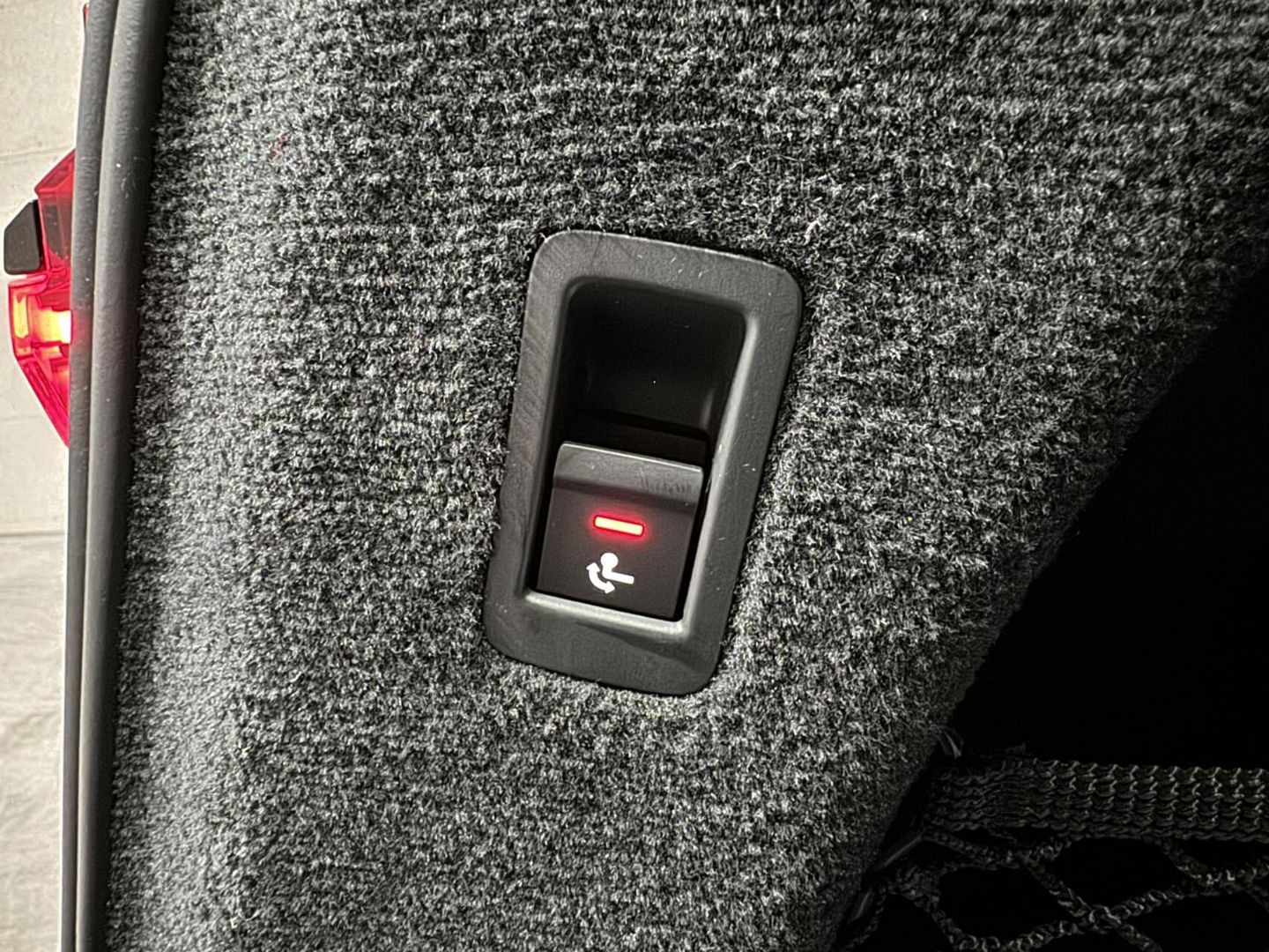 Audi A6 Avant 55 TFSI e Quattro Competition S-Line Black Edition