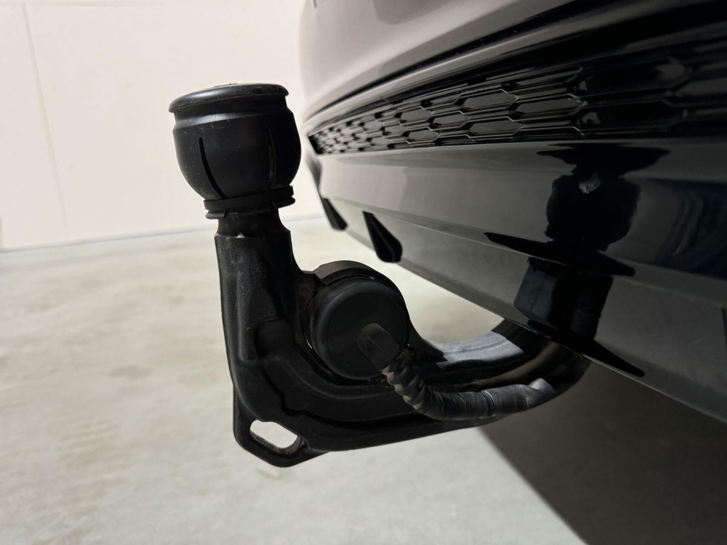 Audi A6 Avant 55 TFSI e Quattro Competition S-Line Black Edition