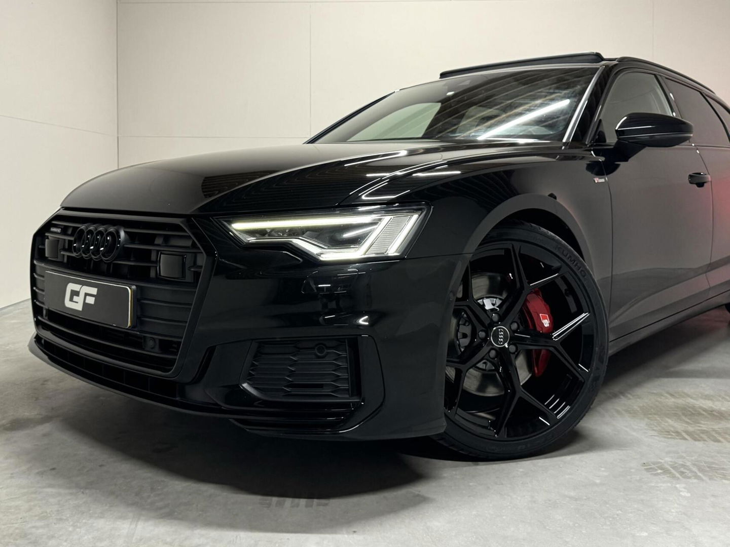 Audi A6 Avant 55 TFSI e Quattro Competition S-Line Black Edition