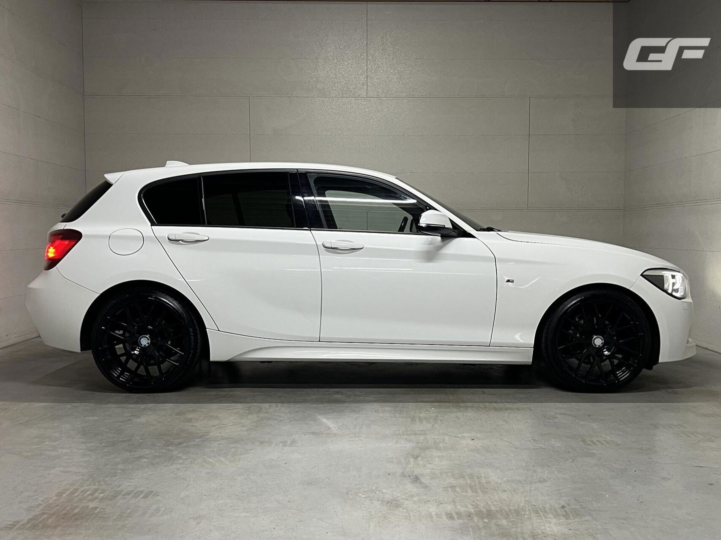 BMW 1 Serie 116i M-Sport Navi Cruise PDC 19'' NAP