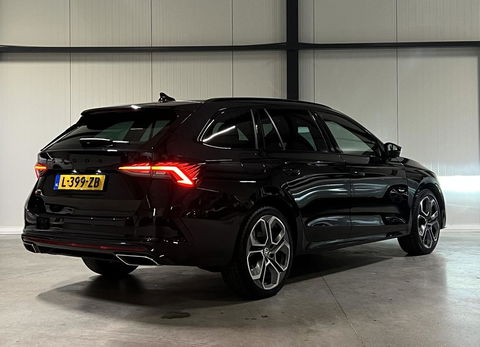 Škoda Octavia Combi 1.4 TSI RS 245PK iV PHEV Virtual Camera