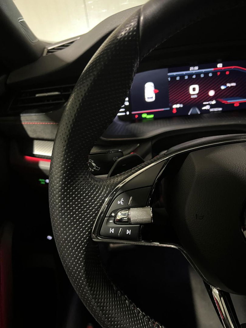 Škoda Octavia Combi 1.4 TSI RS 245PK iV PHEV Virtual Camera