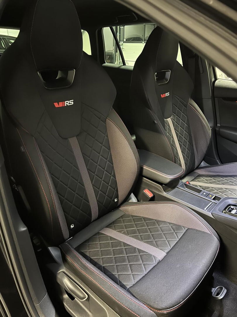 Škoda Octavia Combi 1.4 TSI RS 245PK iV PHEV Virtual Camera