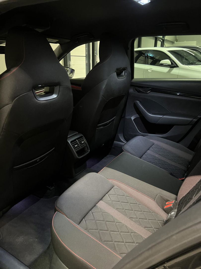 Škoda Octavia Combi 1.4 TSI RS 245PK iV PHEV Virtual Camera