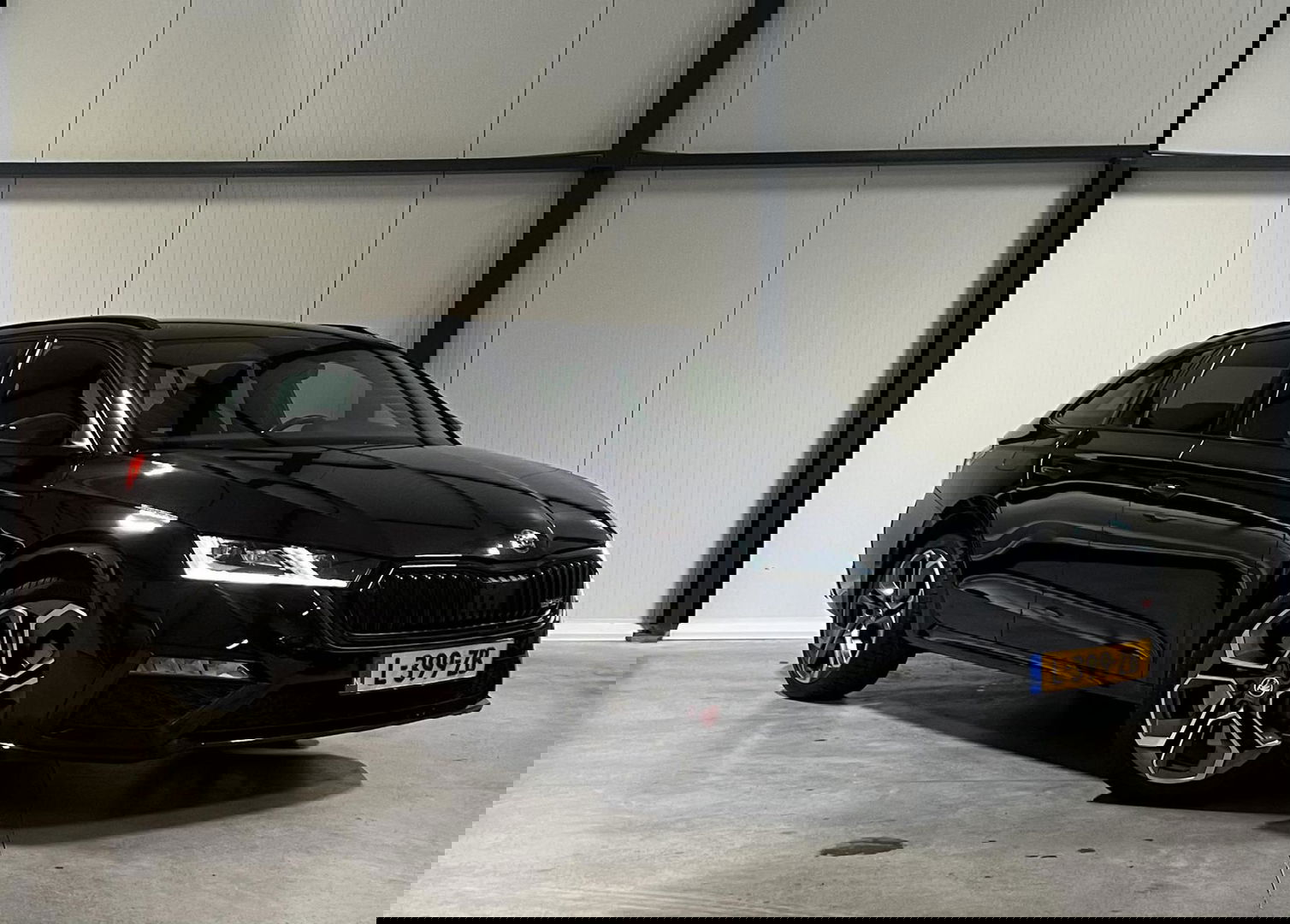 Škoda Octavia Combi 1.4 TSI RS 245PK iV PHEV Virtual Camera