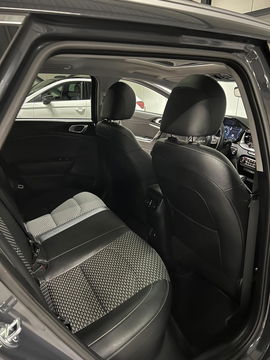 Kia Ceed Sportswagon 1.5 T-GDi DynamicPlusLine Pano Trekhaak