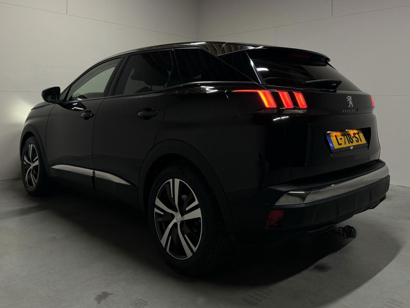 Peugeot 3008 1.2 Allure Automaat Cruise Carplay Stoelver. NAP