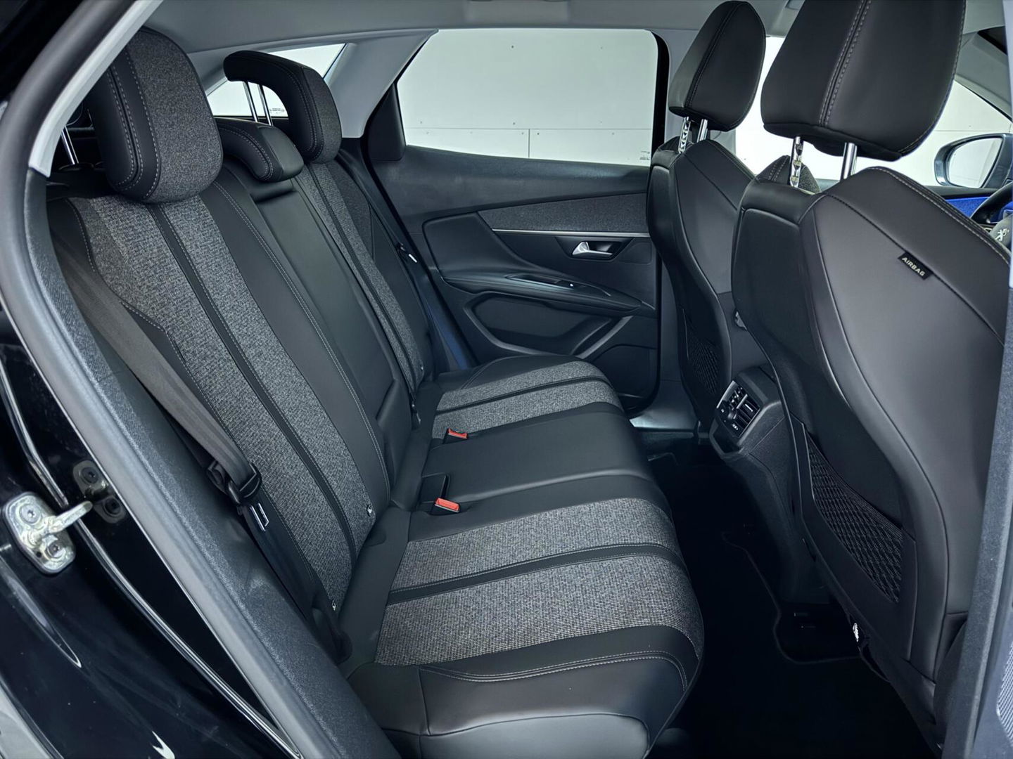 Peugeot 3008 1.2 Allure Automaat Cruise Carplay Stoelver. NAP