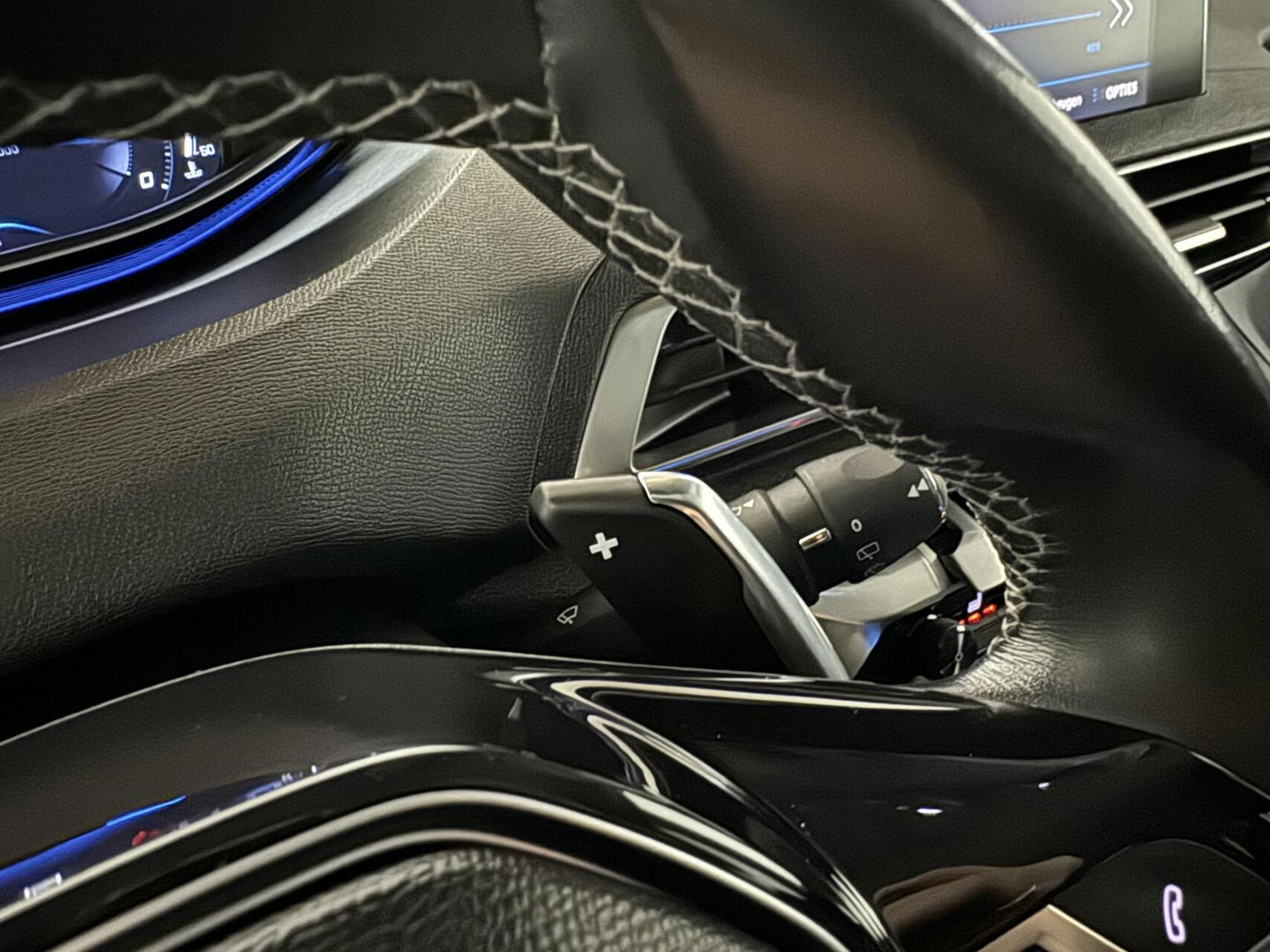 Peugeot 3008 1.2 Allure Automaat Cruise Carplay Stoelver. NAP