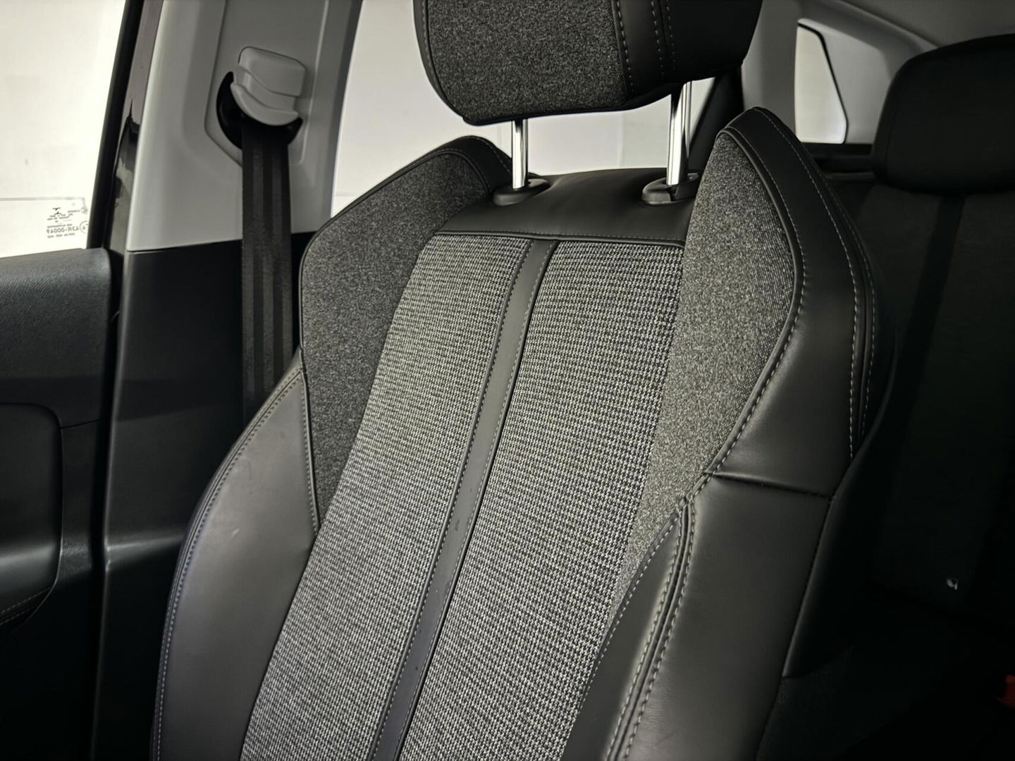 Peugeot 3008 1.2 Allure Automaat Cruise Carplay Stoelver. NAP