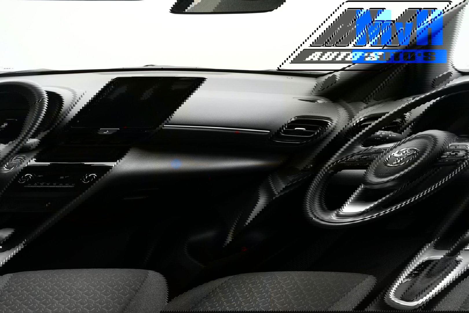 Toyota Yaris Cross 1.5 Hybrid First Edition|TREKH|LED|NAVI|NAP