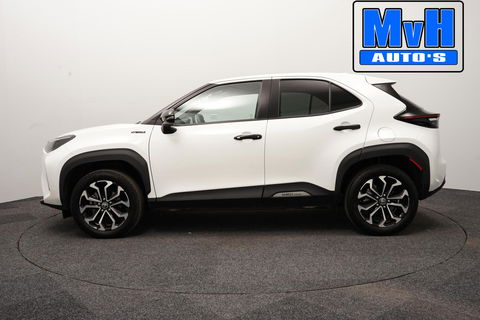 Toyota Yaris Cross 1.5 Hybrid First Edition|TREKH|LED|NAVI|NAP