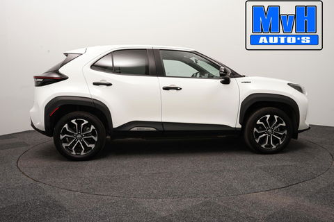 Toyota Yaris Cross 1.5 Hybrid First Edition|TREKH|LED|NAVI|NAP