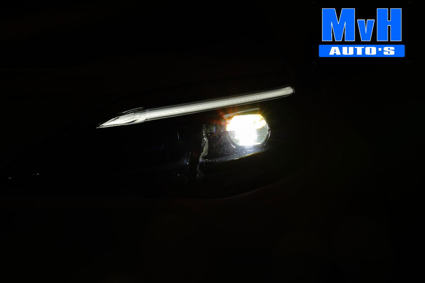 Toyota Yaris Cross 1.5 Hybrid First Edition|TREKH|LED|NAVI|NAP