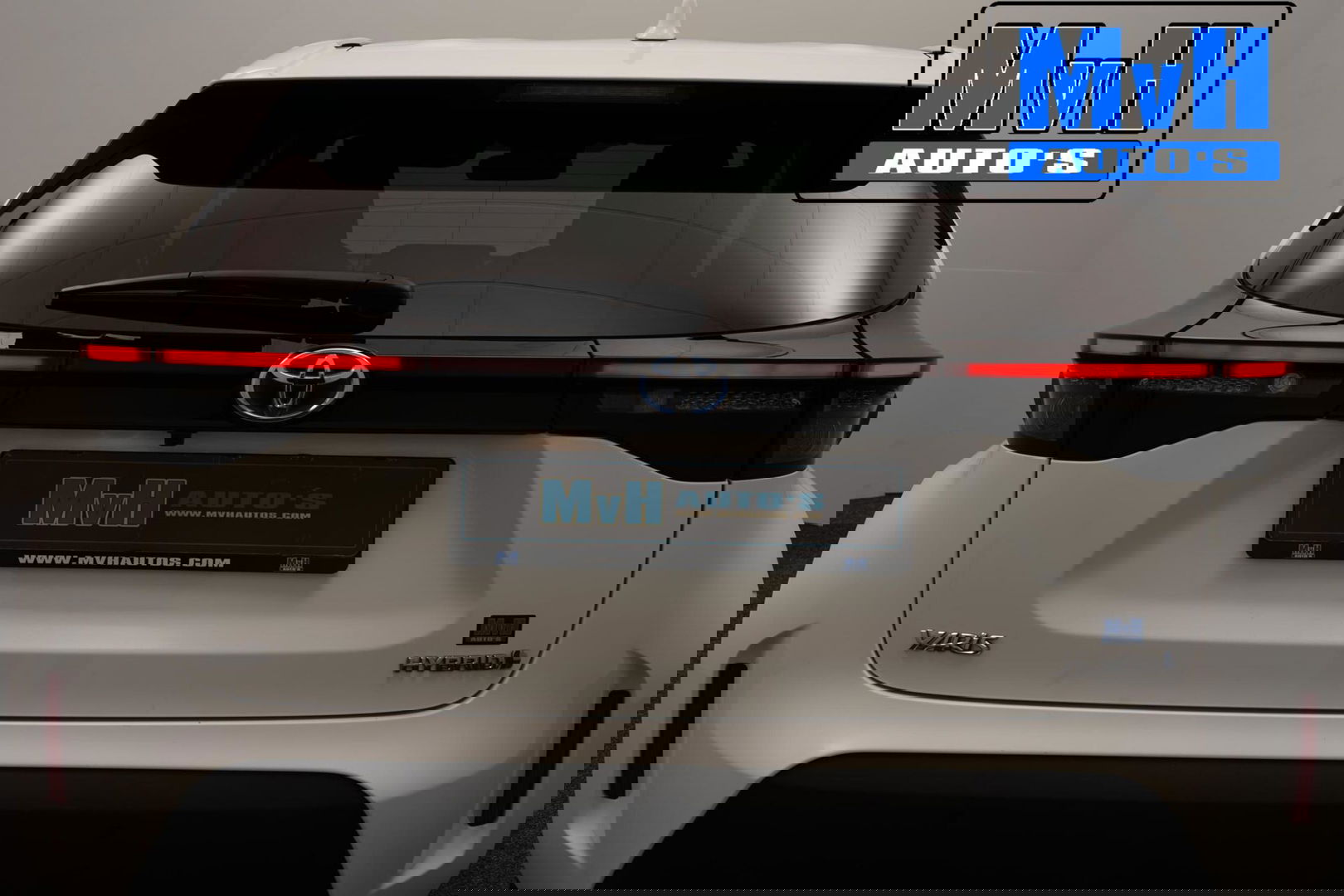 Toyota Yaris Cross 1.5 Hybrid First Edition|TREKH|LED|NAVI|NAP