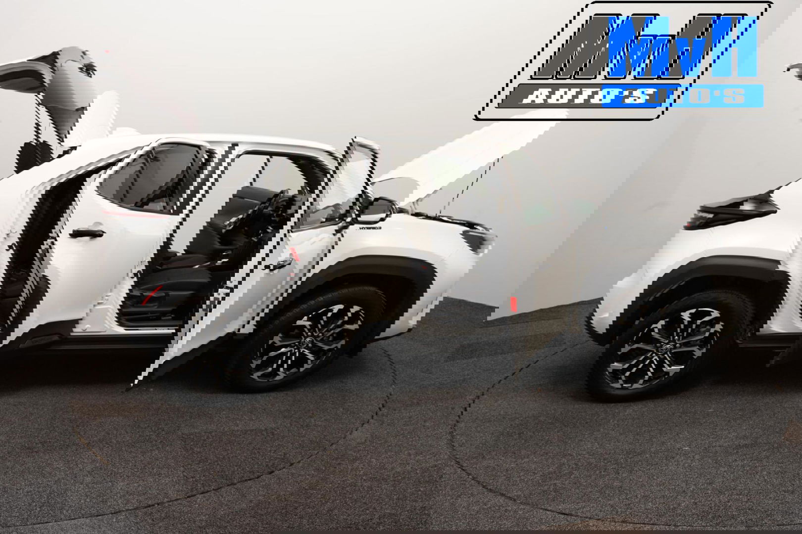 Toyota Yaris Cross 1.5 Hybrid First Edition|TREKH|LED|NAVI|NAP