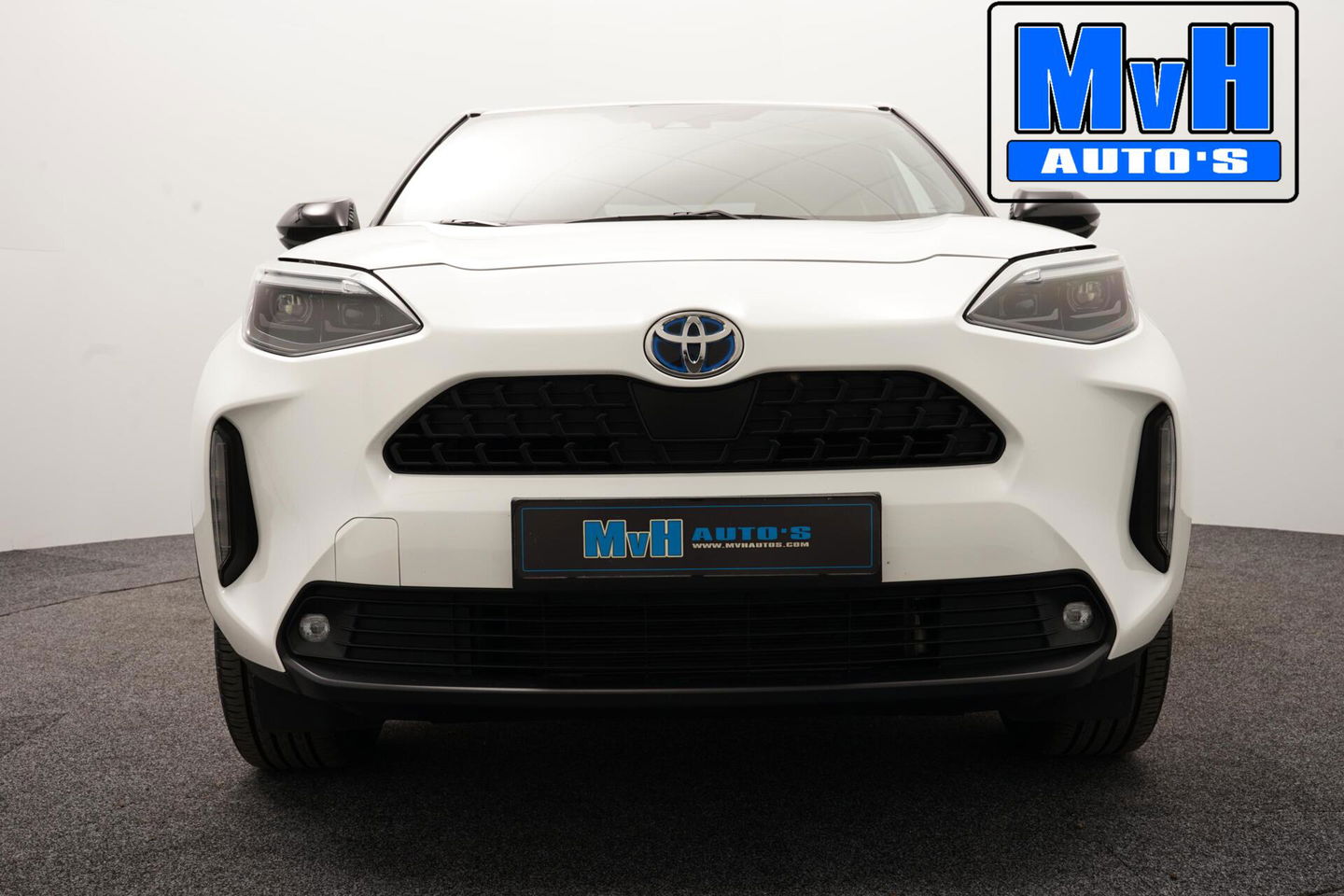 Toyota Yaris Cross 1.5 Hybrid First Edition|TREKH|LED|NAVI|NAP