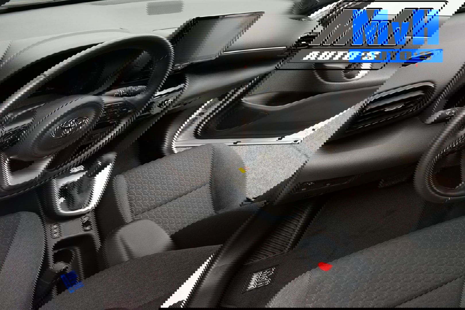 Toyota Yaris Cross 1.5 Hybrid First Edition|TREKH|LED|NAVI|NAP