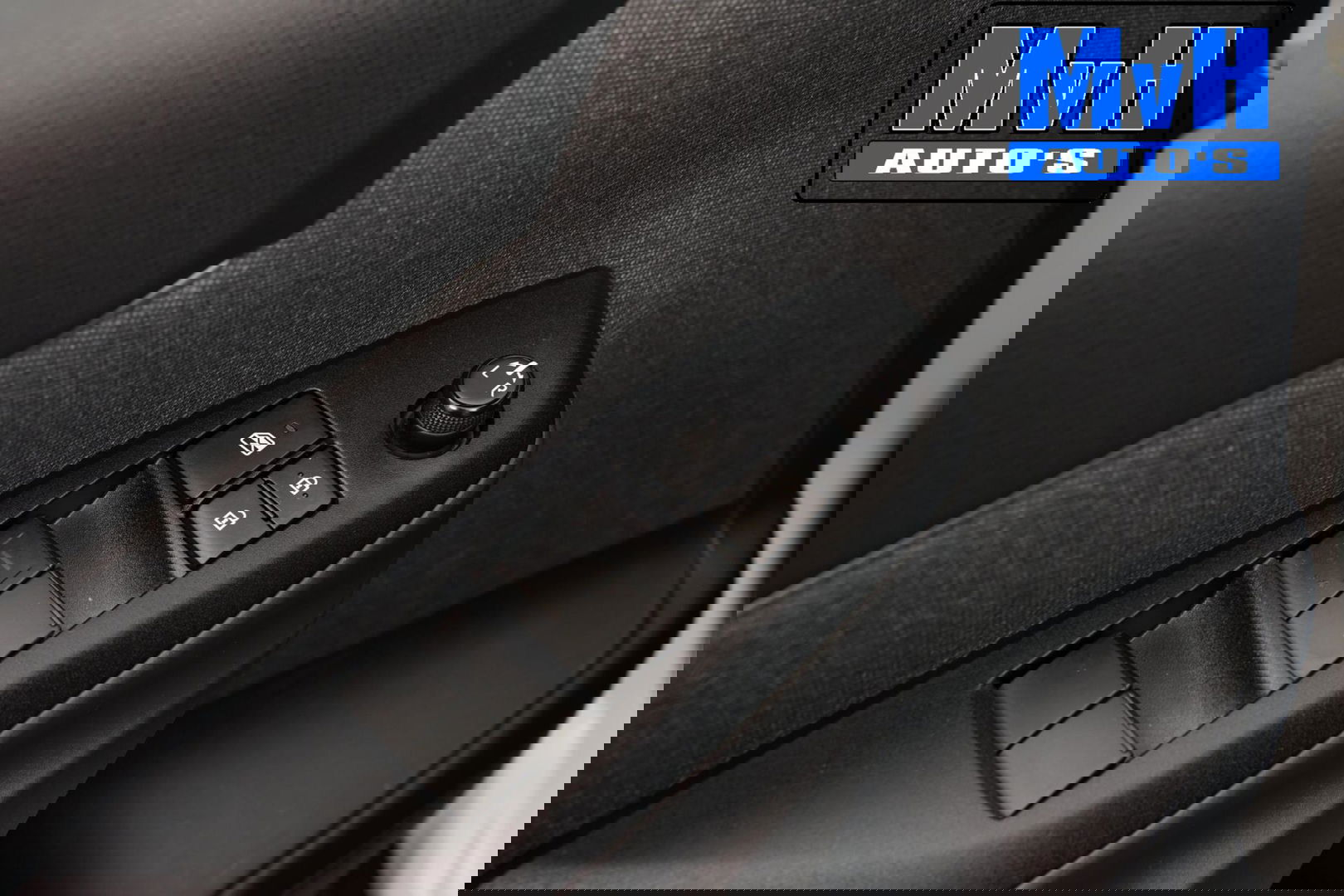 Toyota Yaris Cross 1.5 Hybrid First Edition|TREKH|LED|NAVI|NAP